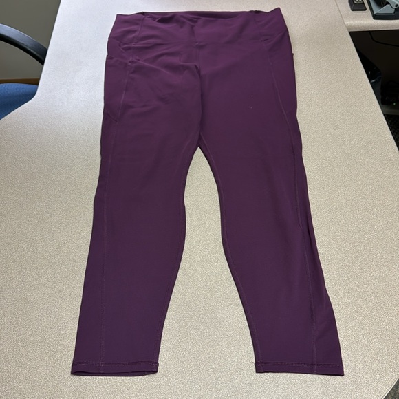 Fabletics PureLuxe leggings. Excellent used condition size 2X. - Picture 4 of 4